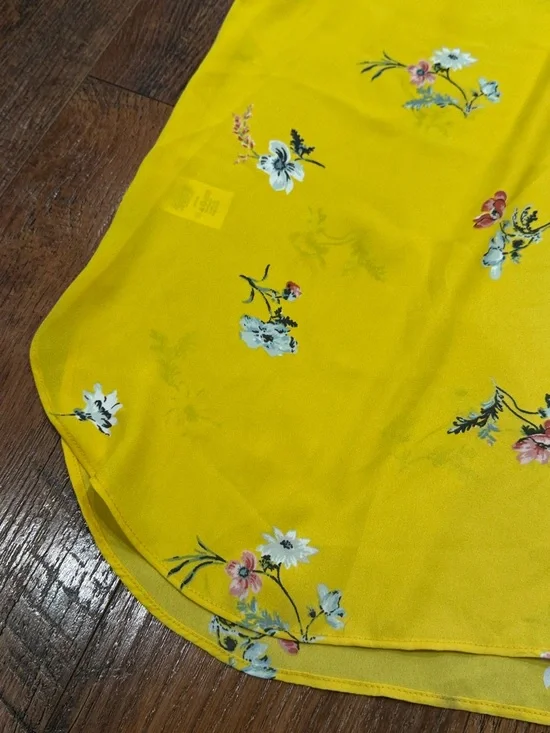 LOFT Bright Yellow Floral Ruffle Sleeve Top - Picture 7 of 8